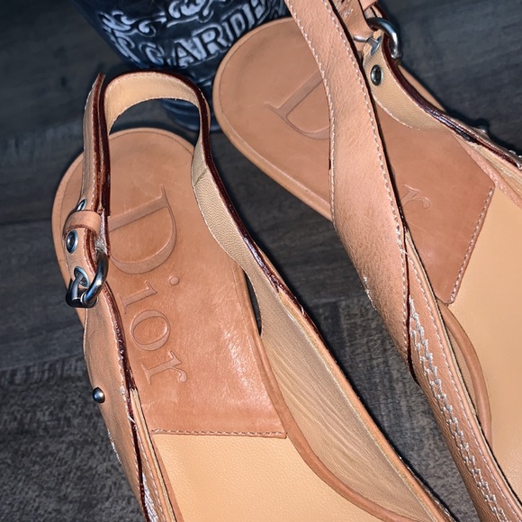 NWOT CHRISTIAN DIOR VEAU NUDE SLINGBACK PUMPS - Picture 4 of 13